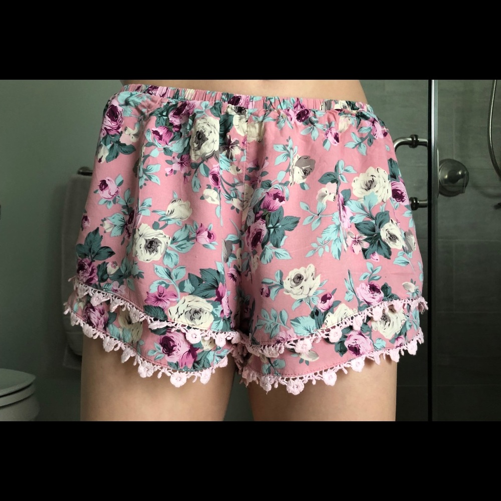 Tobi floral shorts